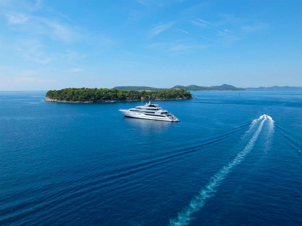 yachts et superyachts