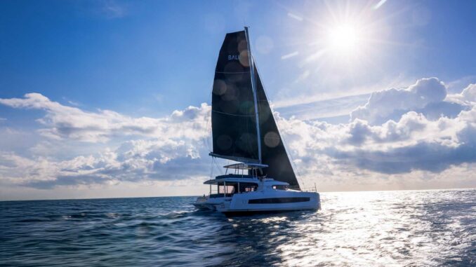 Pourquoi le catamaran de luxe détrône le monocoque en croisière ?